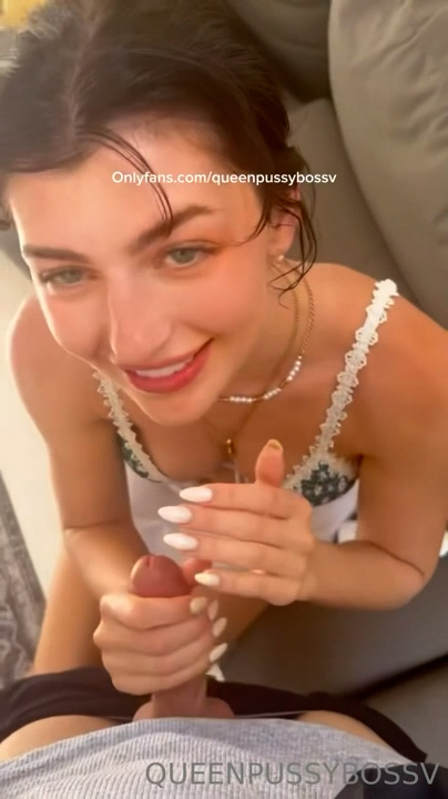 Queenpussybossv Sucking big Cock so Lewd – Onlyfans Sextape
